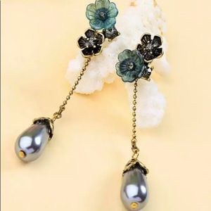 ~ Flower & Pearl Retro Earrings~